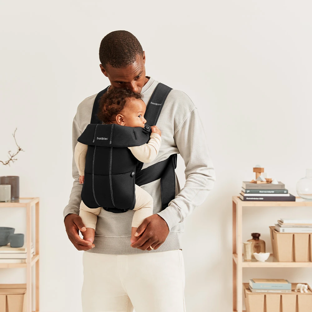 Porte-bébé Mini Noir Coton De BabyBjörn – Image 4
